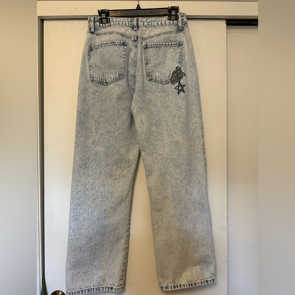 Forever 21 Angel Doodle Embroidered 90s High Rise Jeans Size 29 - Picture 4 of 11